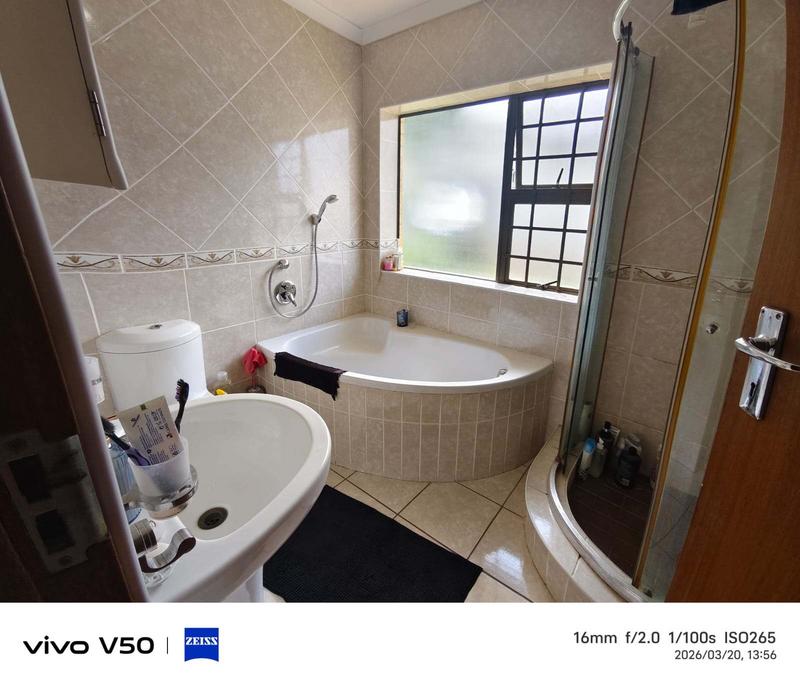 3 Bedroom Property for Sale in Island View Western Cape